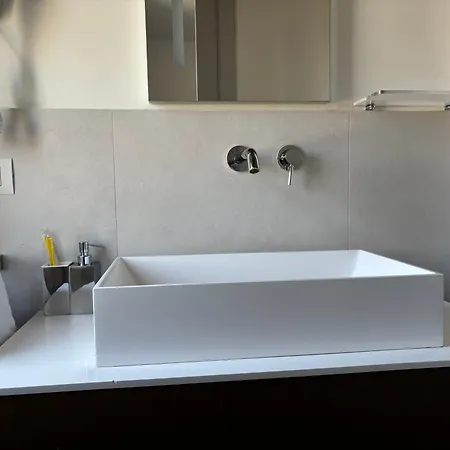 Enjoy Garden - Flavio Baracchini 9 - Guest house Milan